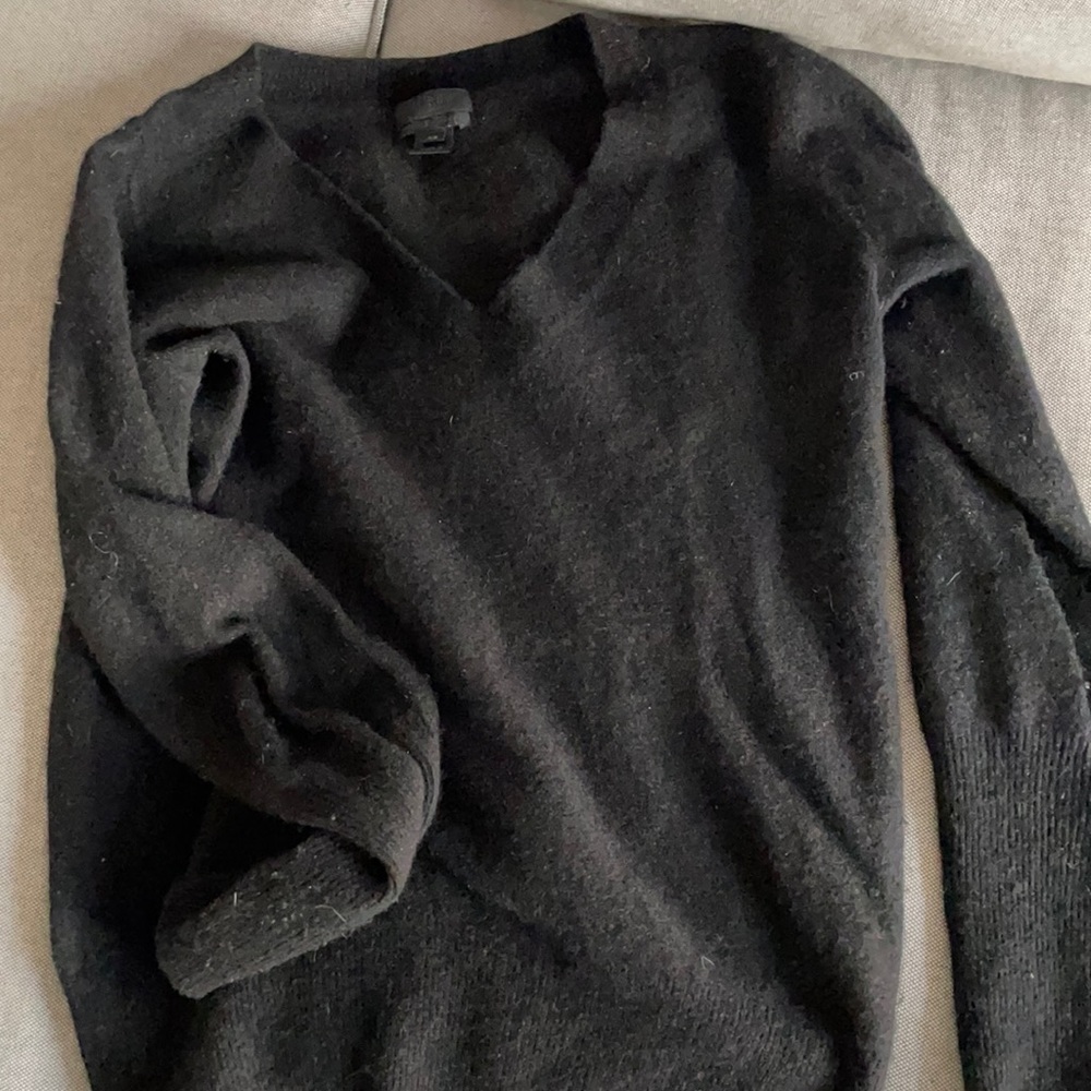 Black cashmere j. Crew v neck